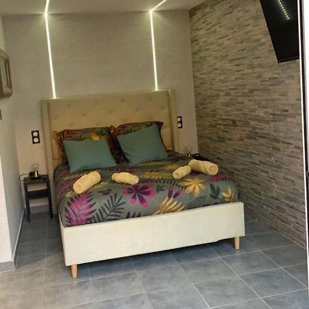 Belle Appartement Studieux Centre Ville อาวีญง ภายนอก รูปภาพ
